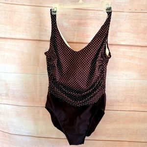 Miraclesuit body sculpting tummy control swimsuit